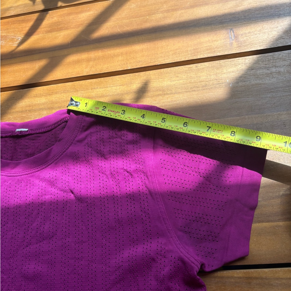 Fucshia lululemon short sleeve shirt EUC - Picture 3 of 5